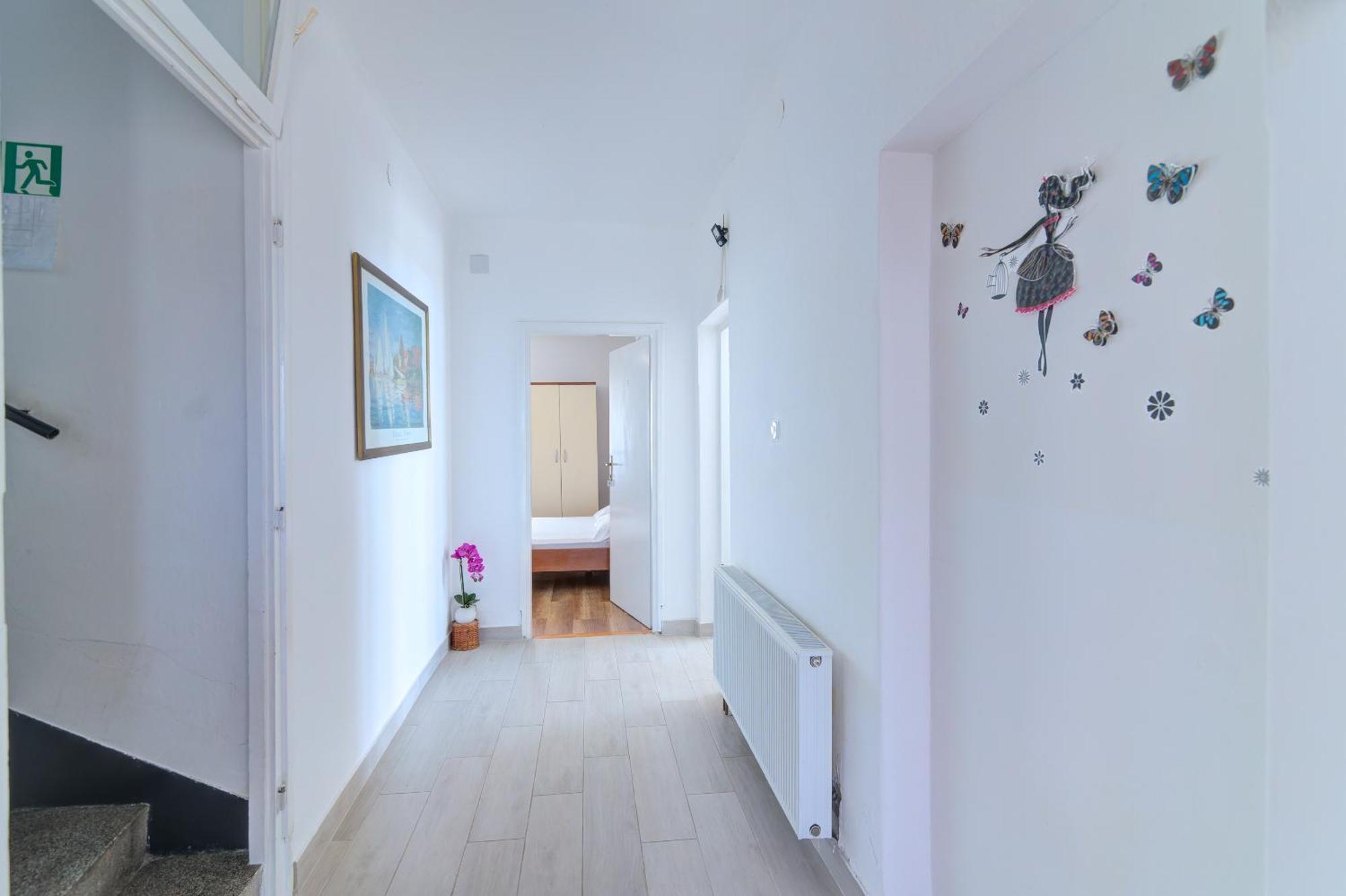 Apartmani Ana Сень Экстерьер фото